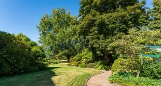 von_poll_real_estate_property_25123035_image_4