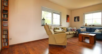 von_poll_real_estate_property_25123038_image_10