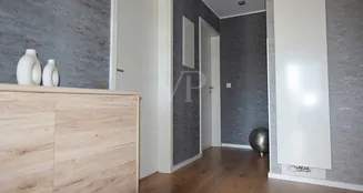 von_poll_real_estate_property_25123039_image_14