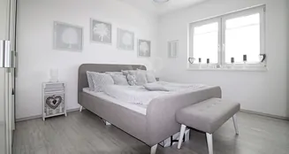 von_poll_real_estate_property_25123042_image_7