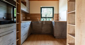 von_poll_real_estate_property_25123045_image_12