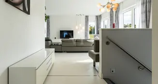 von_poll_real_estate_property_25123047_image_6