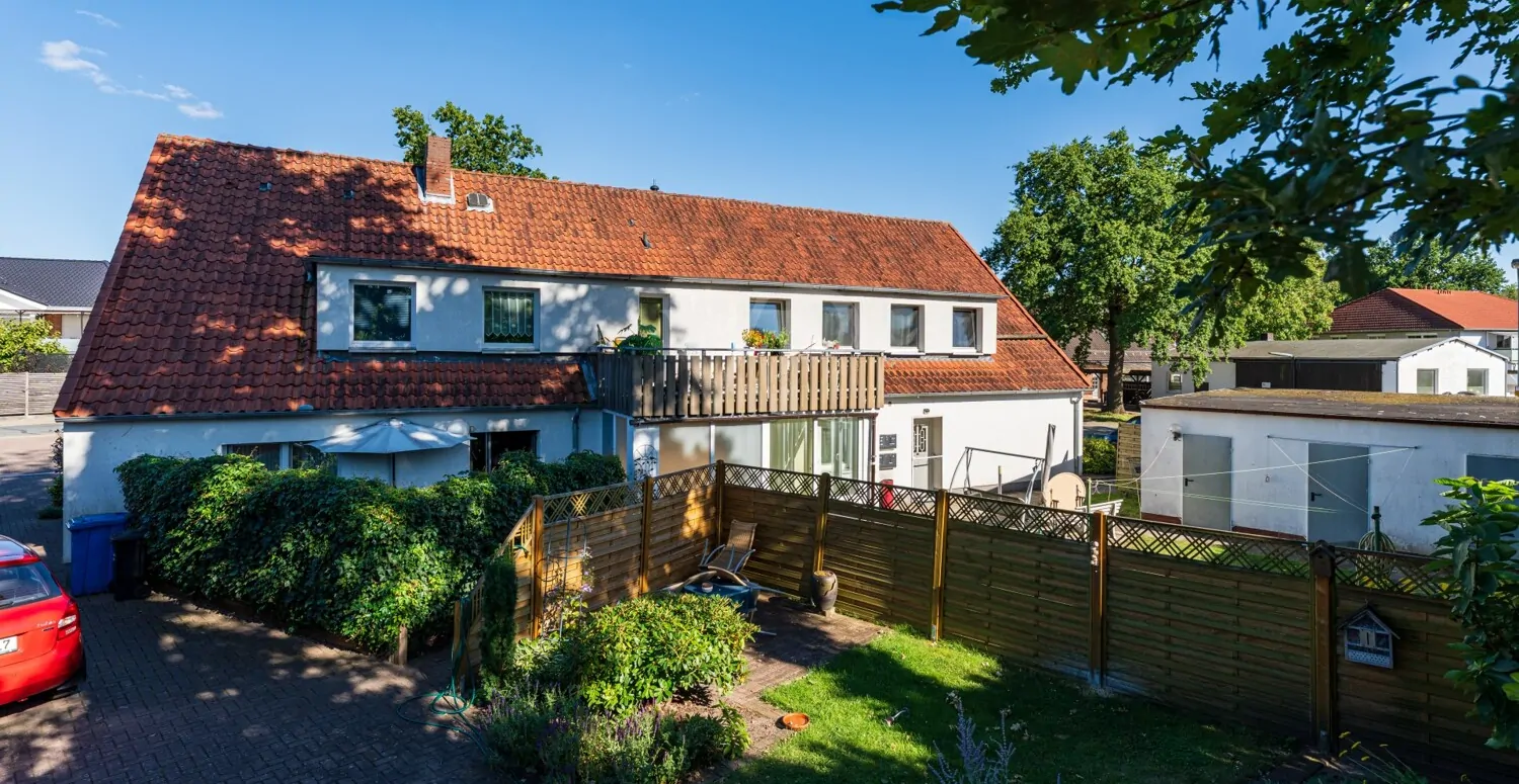 MEHRFAMILIENHAUS | RÜCKSEITE