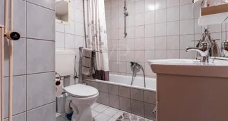 von_poll_real_estate_property_25123048_image_8