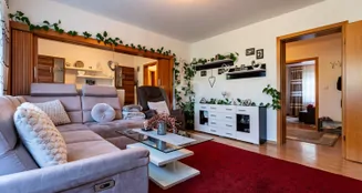 von_poll_real_estate_property_25123048_image_7