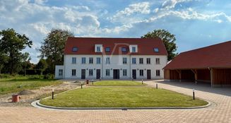 von_poll_real_estate_property_25123049_image_0