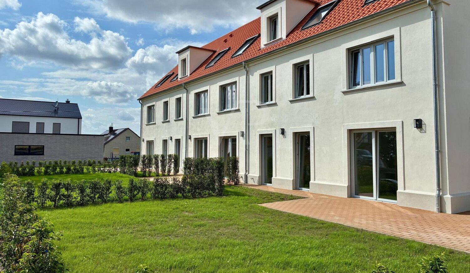 HAUS | GARTENSEITE