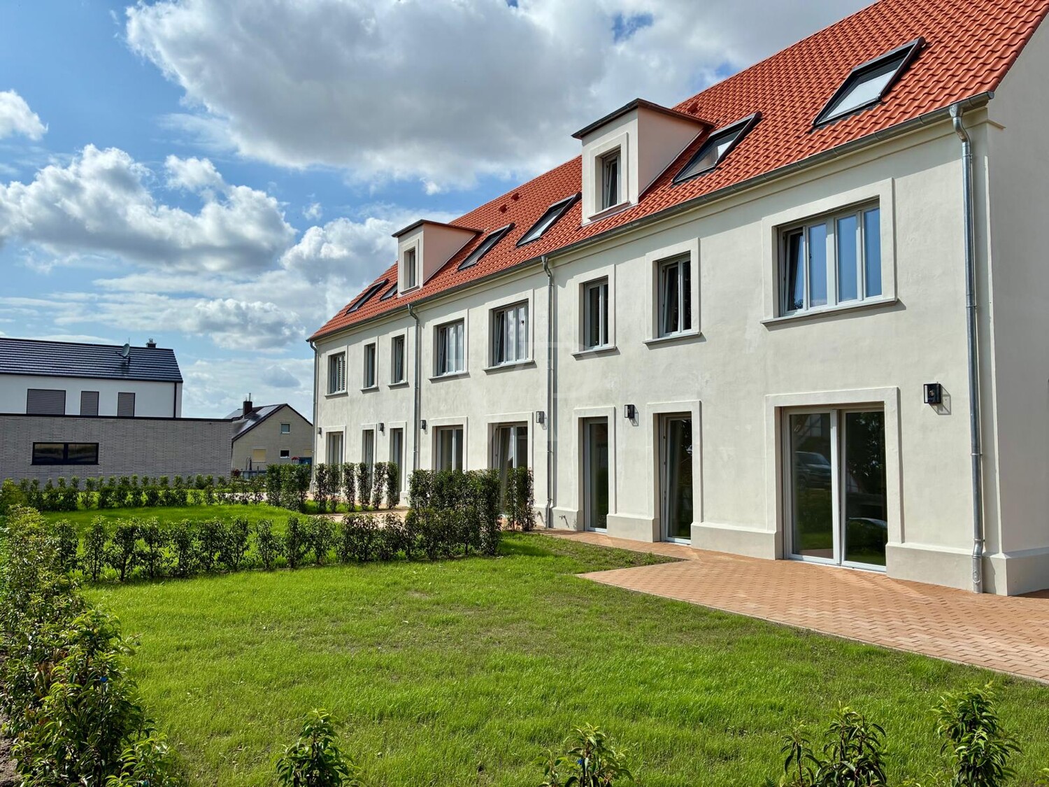 HAUS | GARTENSEITE