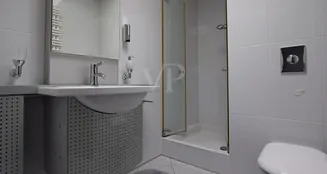 von_poll_real_estate_property_25123055_image_12