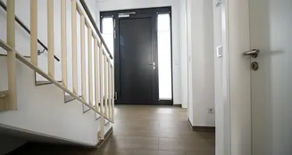 von_poll_real_estate_property_25123057_image_2