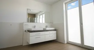 von_poll_real_estate_property_25123057_image_13