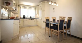 von_poll_real_estate_property_25123058_image_10