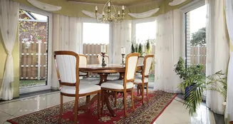 von_poll_real_estate_property_25123058_image_9