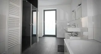 von_poll_real_estate_property_25123061_image_7