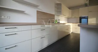 von_poll_real_estate_property_25123061_image_5