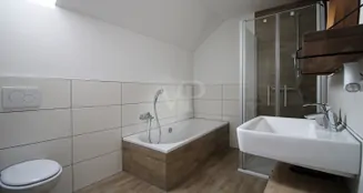 von_poll_real_estate_property_25123072_image_9