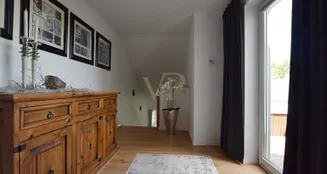 von_poll_real_estate_property_26123002_image_9