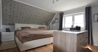 von_poll_real_estate_property_26123002_image_12