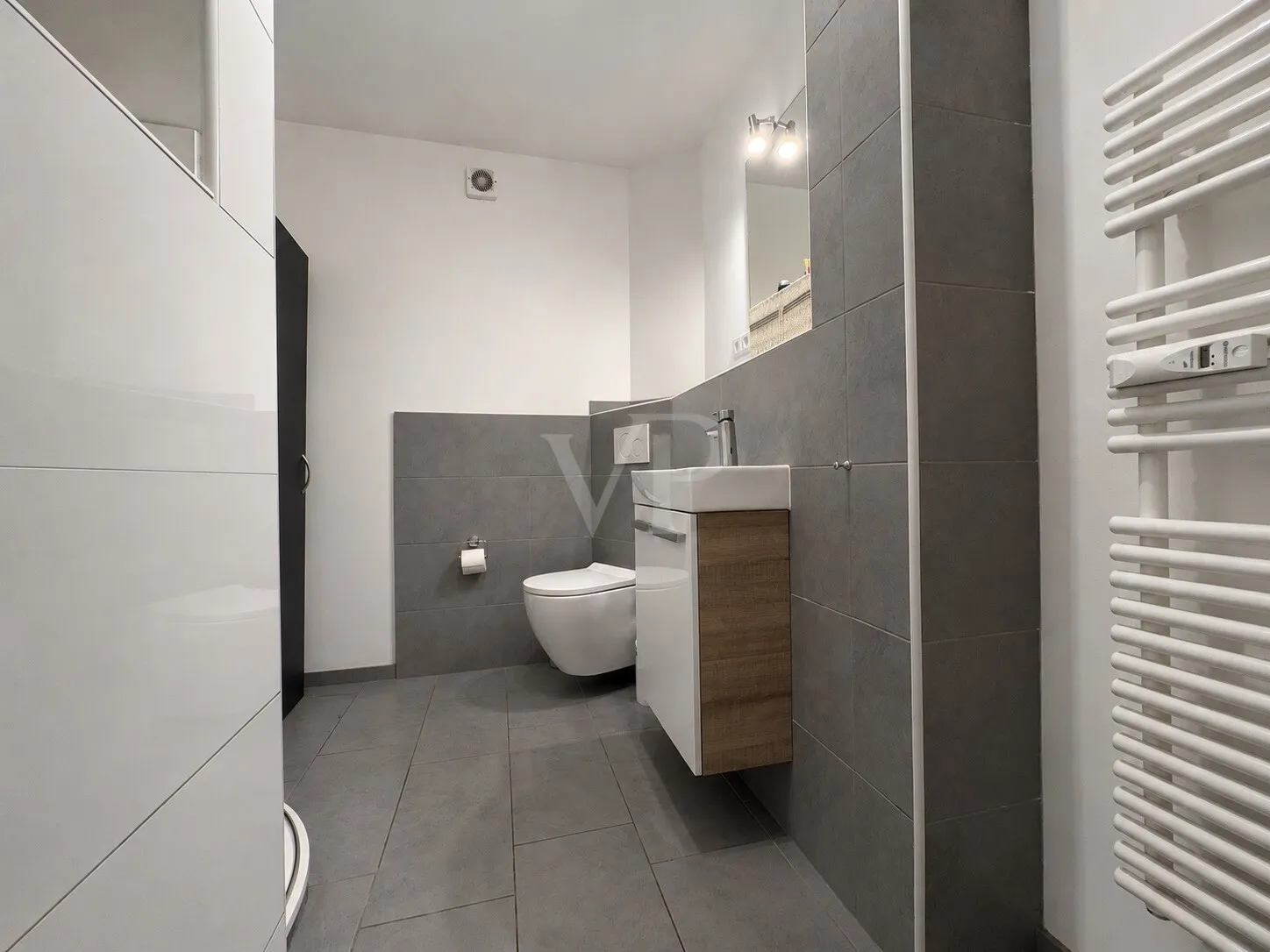 BADEZIMMER I