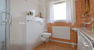 von_poll_real_estate_property_24123007_image_8
