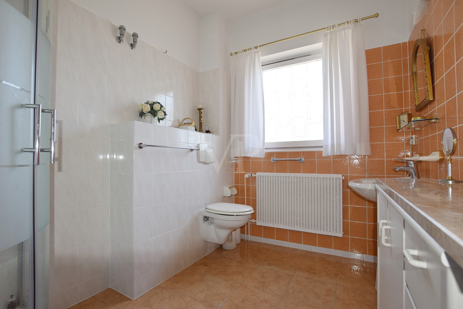 BADEZIMMER EG