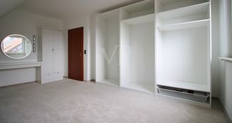 von_poll_real_estate_property_25123004_image_14