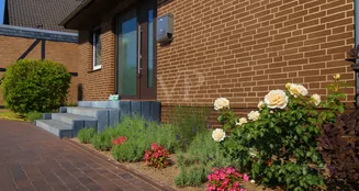 von_poll_real_estate_property_25123004_image_1