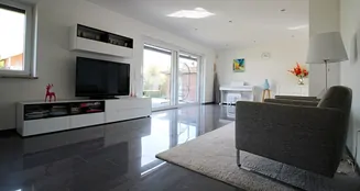 von_poll_real_estate_property_25123004_image_7