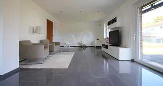 von_poll_real_estate_property_25123004_image_5