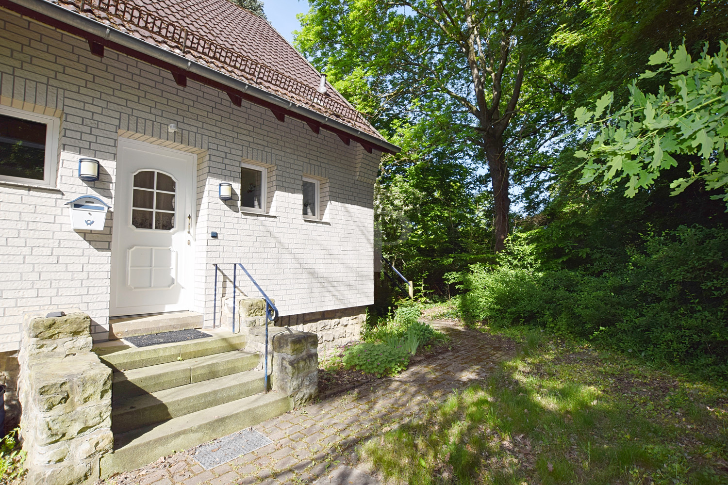 HAUS II  /   EINGANG