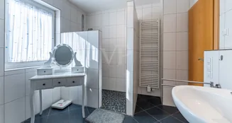 von_poll_real_estate_property_25202020_image_15