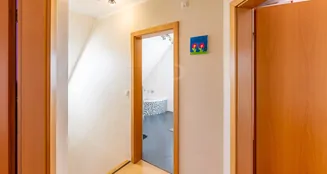 von_poll_real_estate_property_25202020_image_12