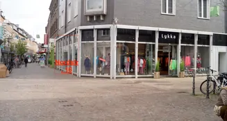 von_poll_real_estate_property_25202011_image_11