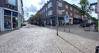 von_poll_real_estate_property_25202011_image_12