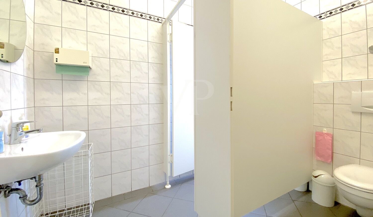 EG Damen Toilette