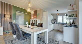 von_poll_real_estate_property_25202015_image_10