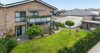 von_poll_real_estate_property_25202015_image_1