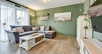 von_poll_real_estate_property_25202015_image_9