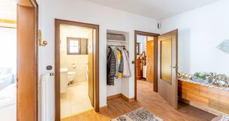 von_poll_real_estate_property_25202016_image_7