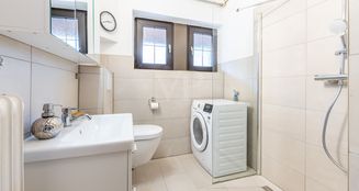 von_poll_real_estate_property_25202016_image_10