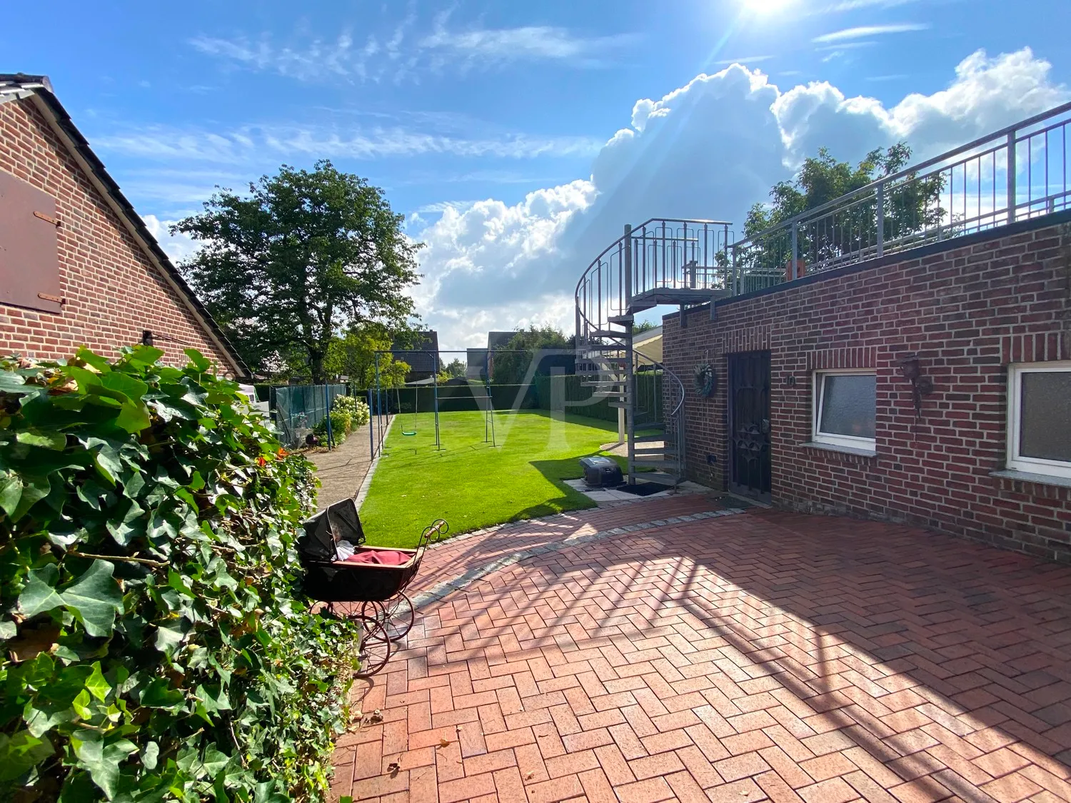 Terrasse und Garten