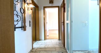 von_poll_real_estate_property_25202017_image_20