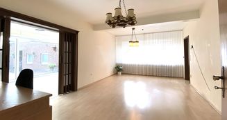 von_poll_real_estate_property_25202017_image_7