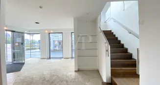 von_poll_real_estate_property_26202005_image_14