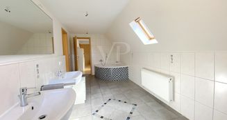 von_poll_real_estate_property_25202021_image_24
