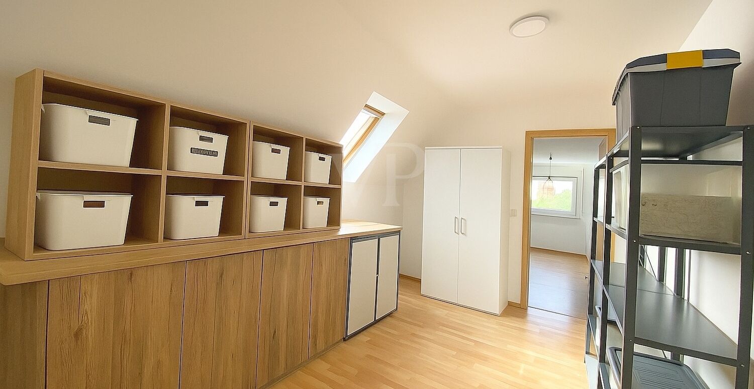 KI DG Büro / Abstellraum