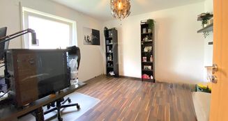 von_poll_real_estate_property_25202021_image_8