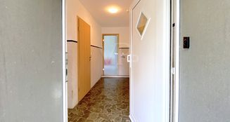 von_poll_real_estate_property_25202021_image_4