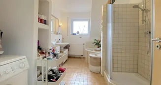 von_poll_real_estate_property_25202025_image_18