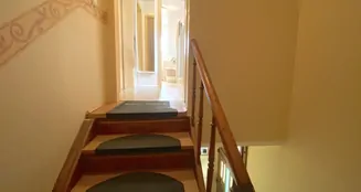 von_poll_real_estate_property_25202025_image_12